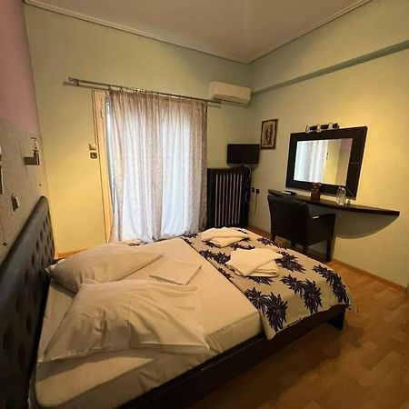 Hotel Korinthos エクステリア 写真
