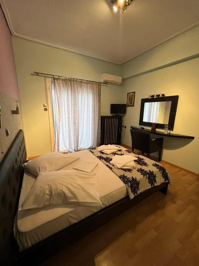Hotel Korinthos エクステリア 写真